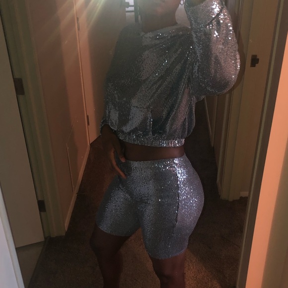 Sequin short set (two-piece) - Picture 8 of 9